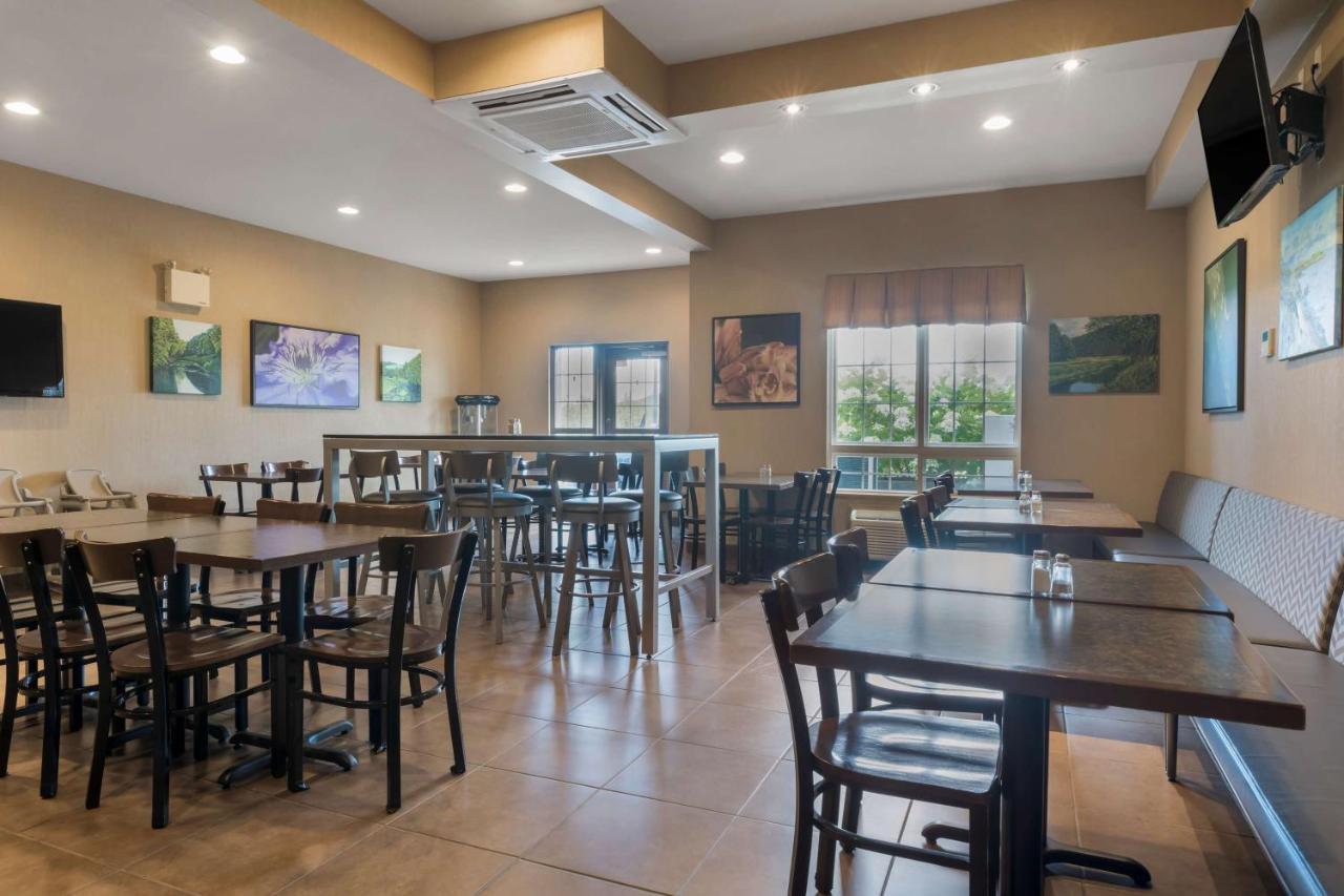 Best Western Plus Saint John Hotel & Suites Extérieur photo