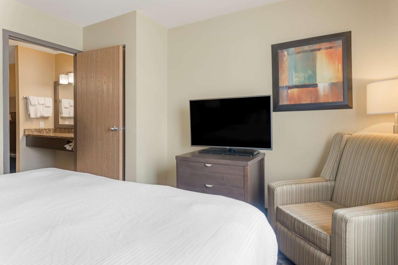Best Western Plus Saint John Hotel & Suites Extérieur photo