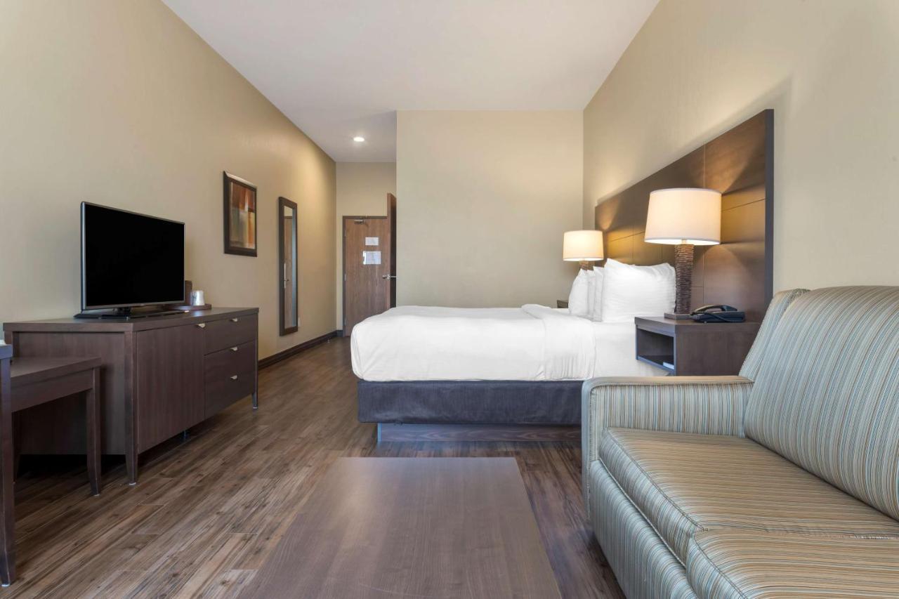 Best Western Plus Saint John Hotel & Suites Extérieur photo