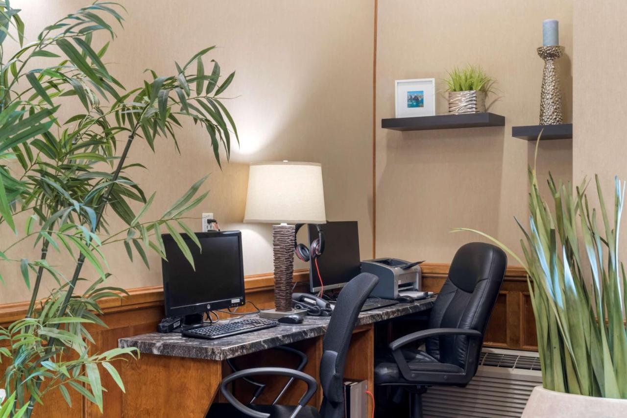 Best Western Plus Saint John Hotel & Suites Extérieur photo
