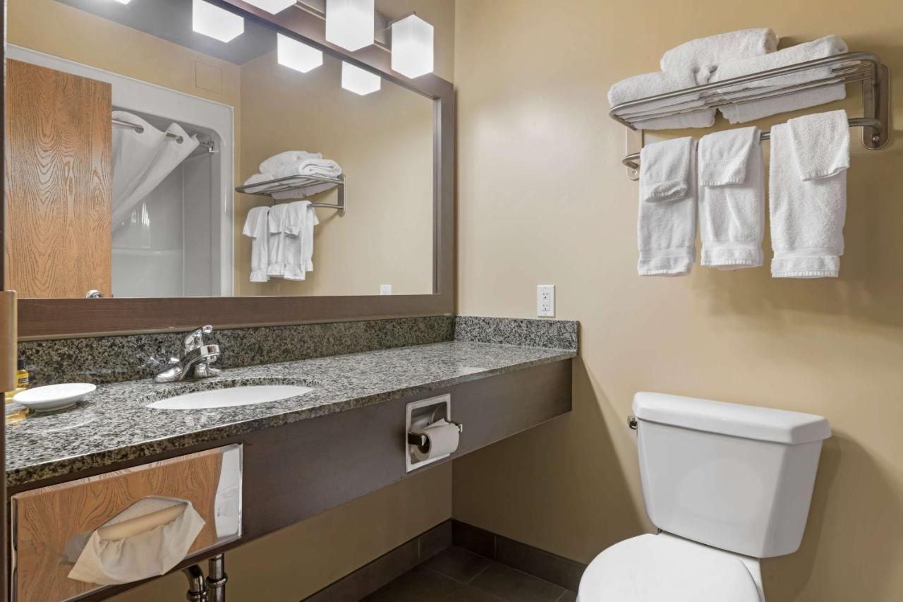 Best Western Plus Saint John Hotel & Suites Extérieur photo