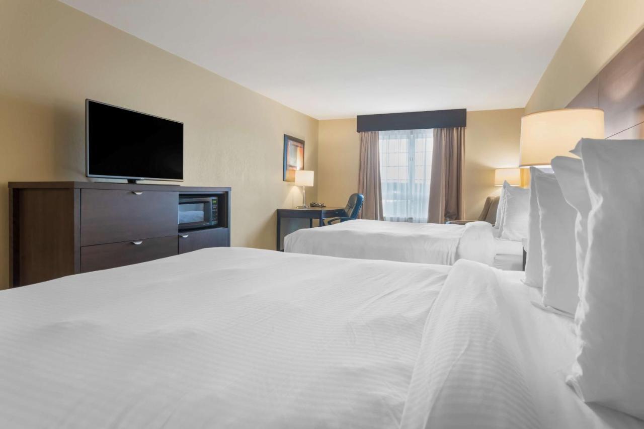 Best Western Plus Saint John Hotel & Suites Extérieur photo